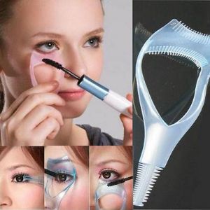 Super Beauty | מוצרי איפור וטיפוח איפור    1* Eyelash Tool 3 in 1 Makeup Mascara Shield Guard Curler Applicator Comb Guide